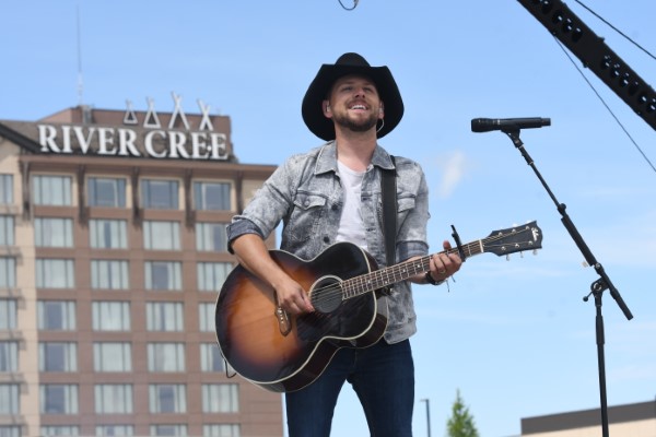 Brett Kissel