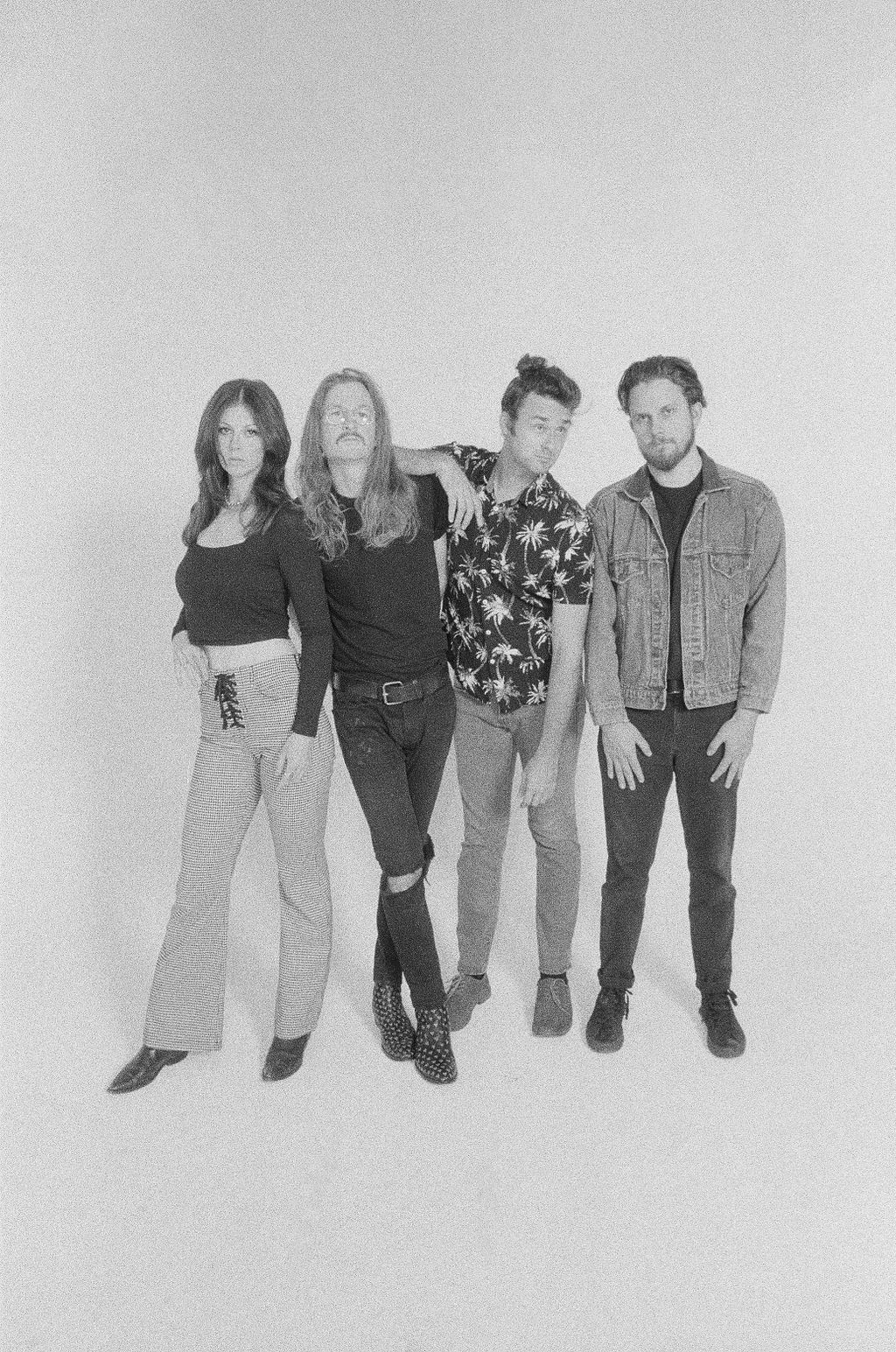 ZOOMIES – Dead Broke shares new EP, When The Night Comes In