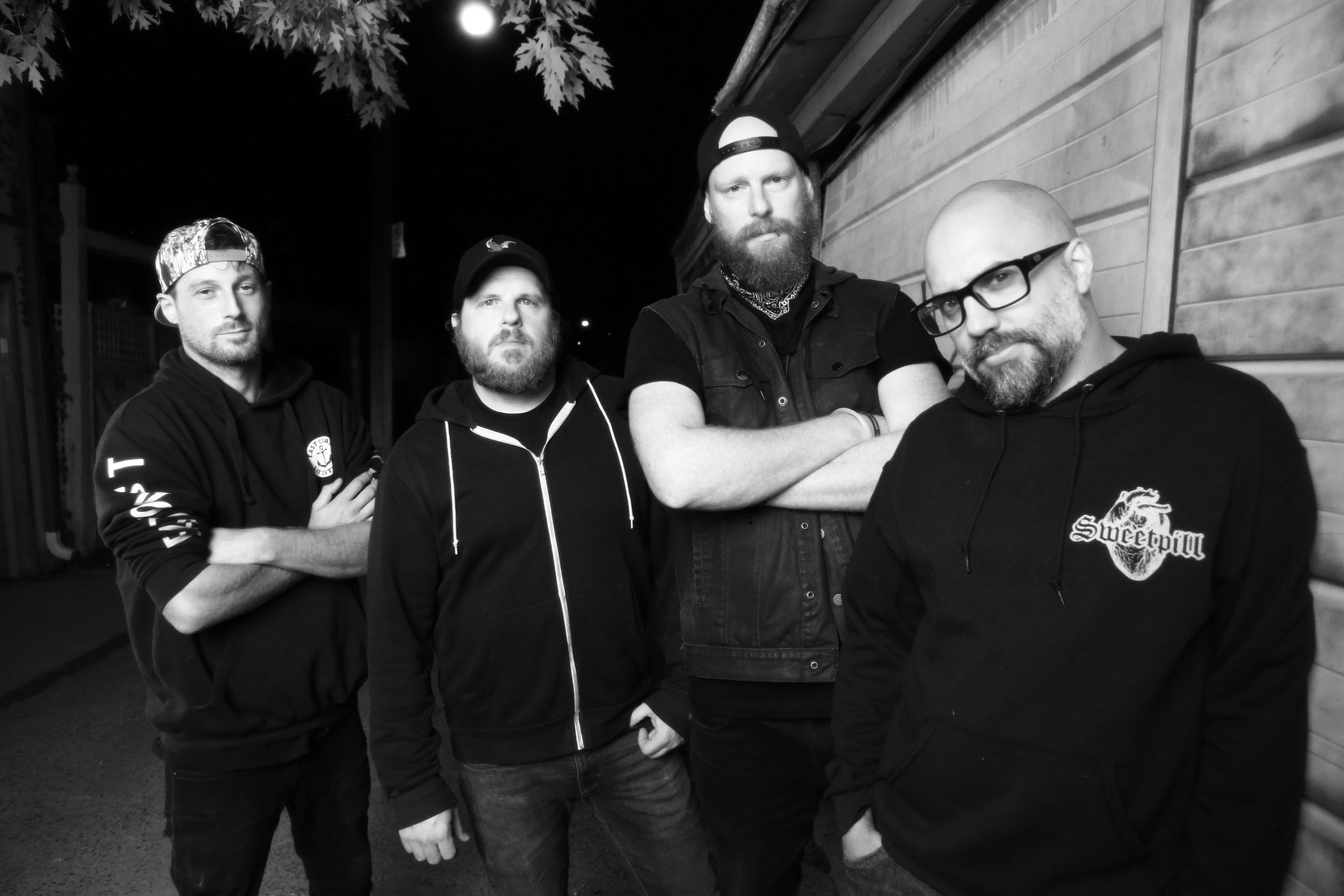 ZOOMIES – Diamond Weapon shares new album, All Heart, No Sleeve