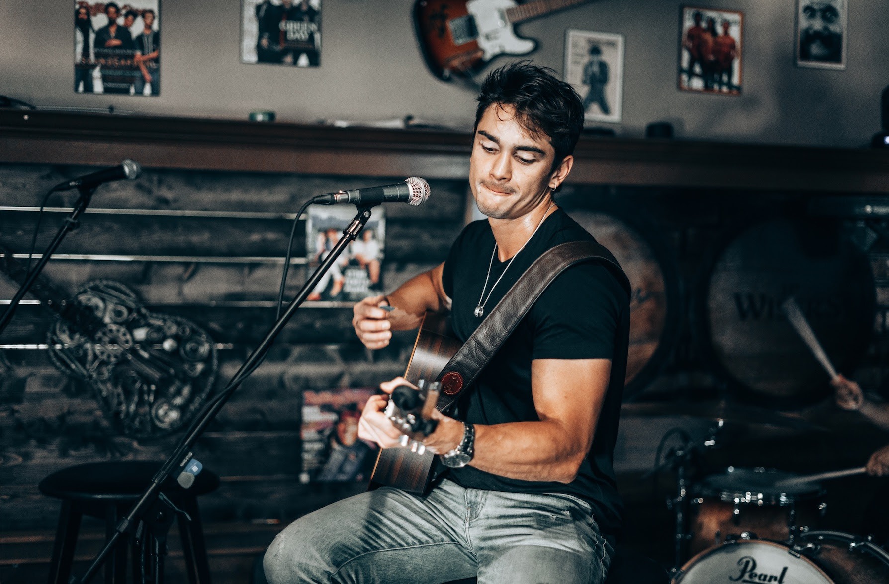 ZOOMIES – Garrett Neiles shares new EP, 27