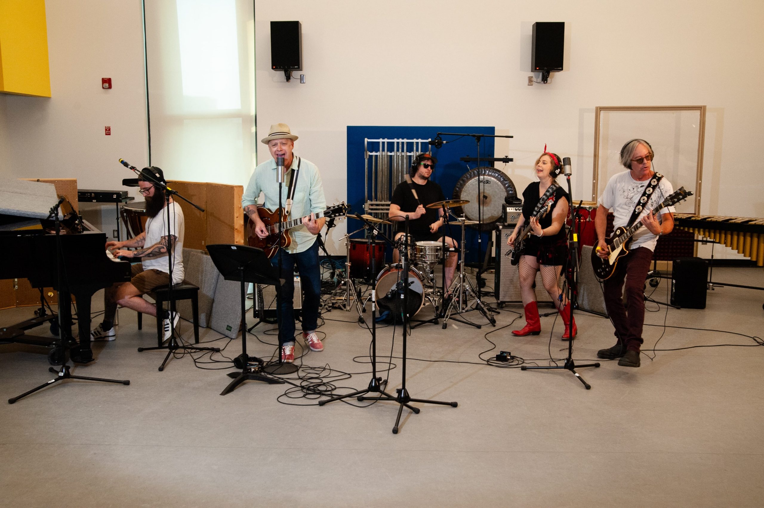 Jet Puppy shares new single, “Shake, Rattle and Roll” (Interview)