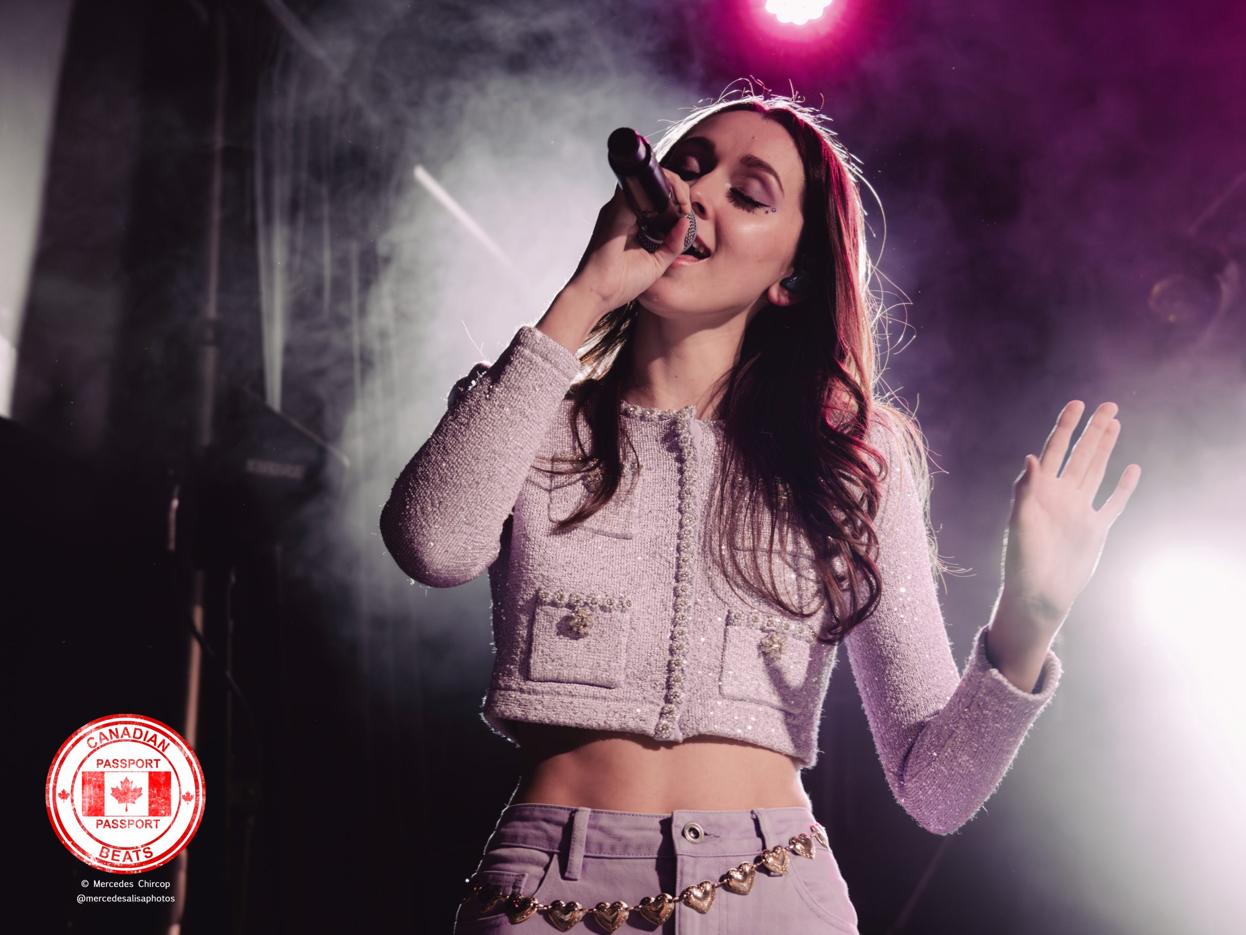 Em Beihold in Toronto, ON – Show Review