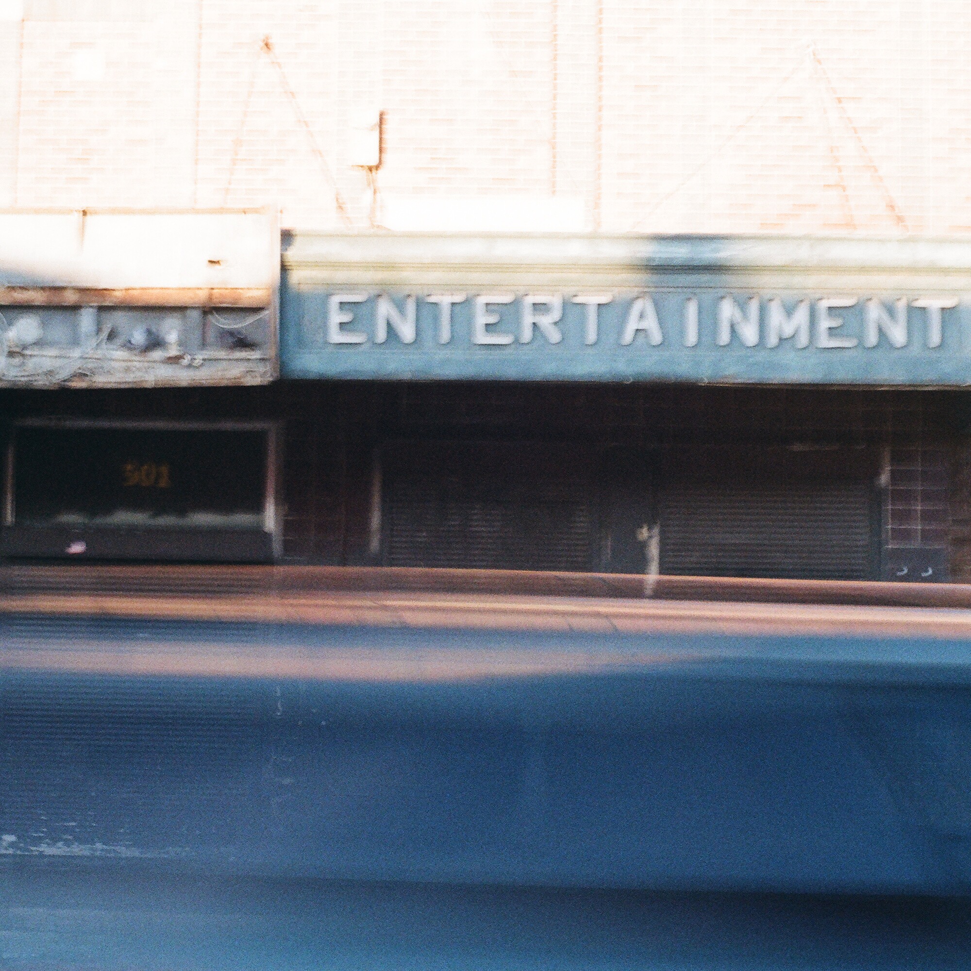 Sam Singer – “Two Trees” (Single Review)