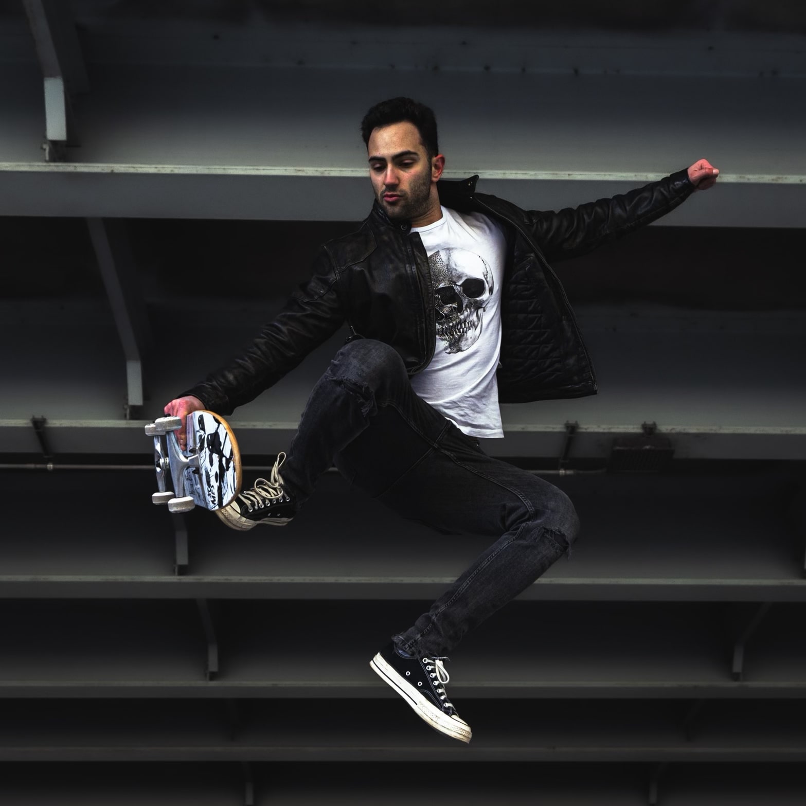 Dylan Bradley shares new single, “I’m Sorry” (Interview)