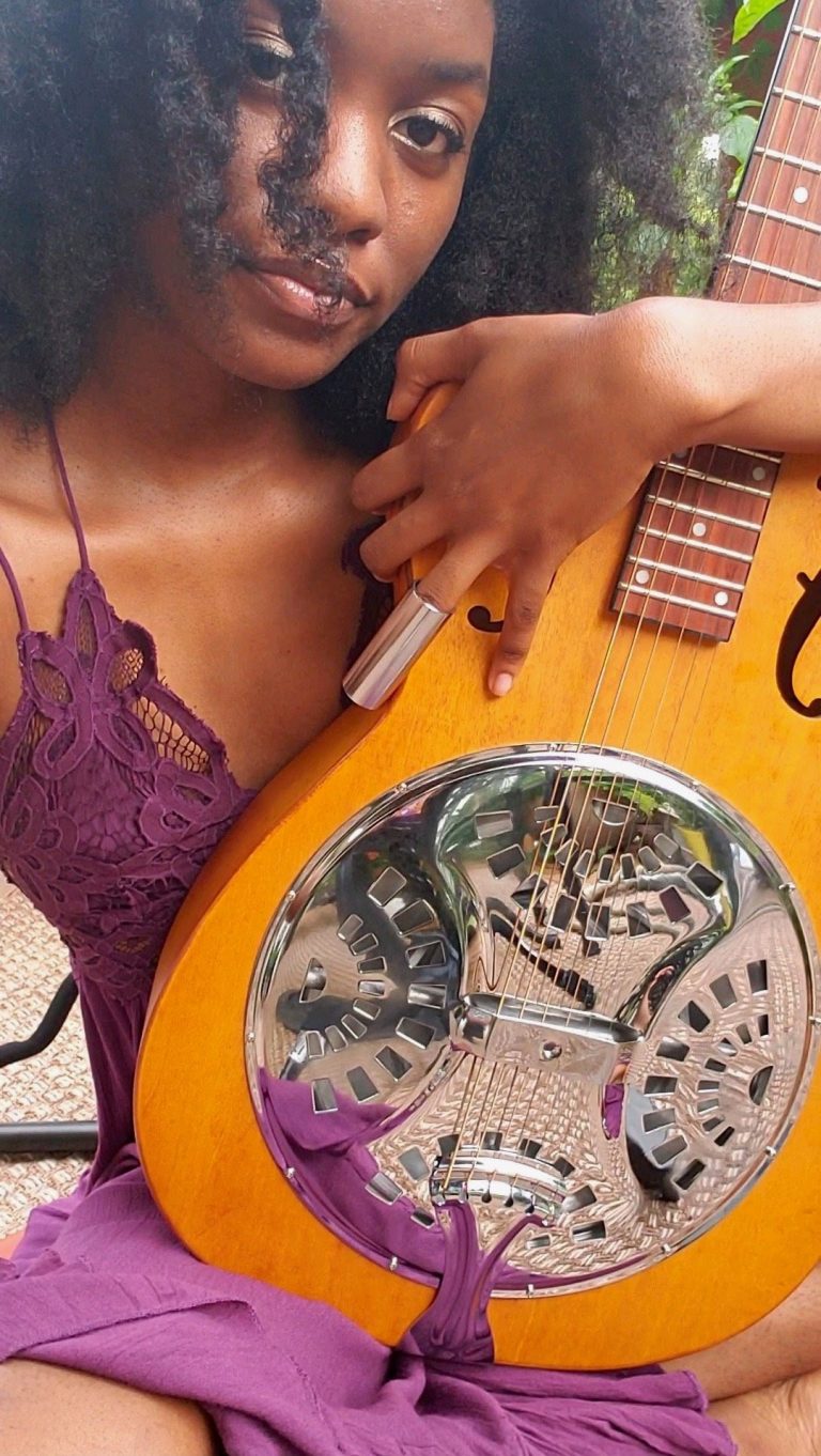 EVAN NICOLE BELL RELEASES DEBUT SINGLE 