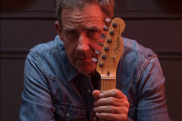 KELLY JAMIESON ANNOUNCES THIRD ALBUM TOO CLOSE TO THE SUN