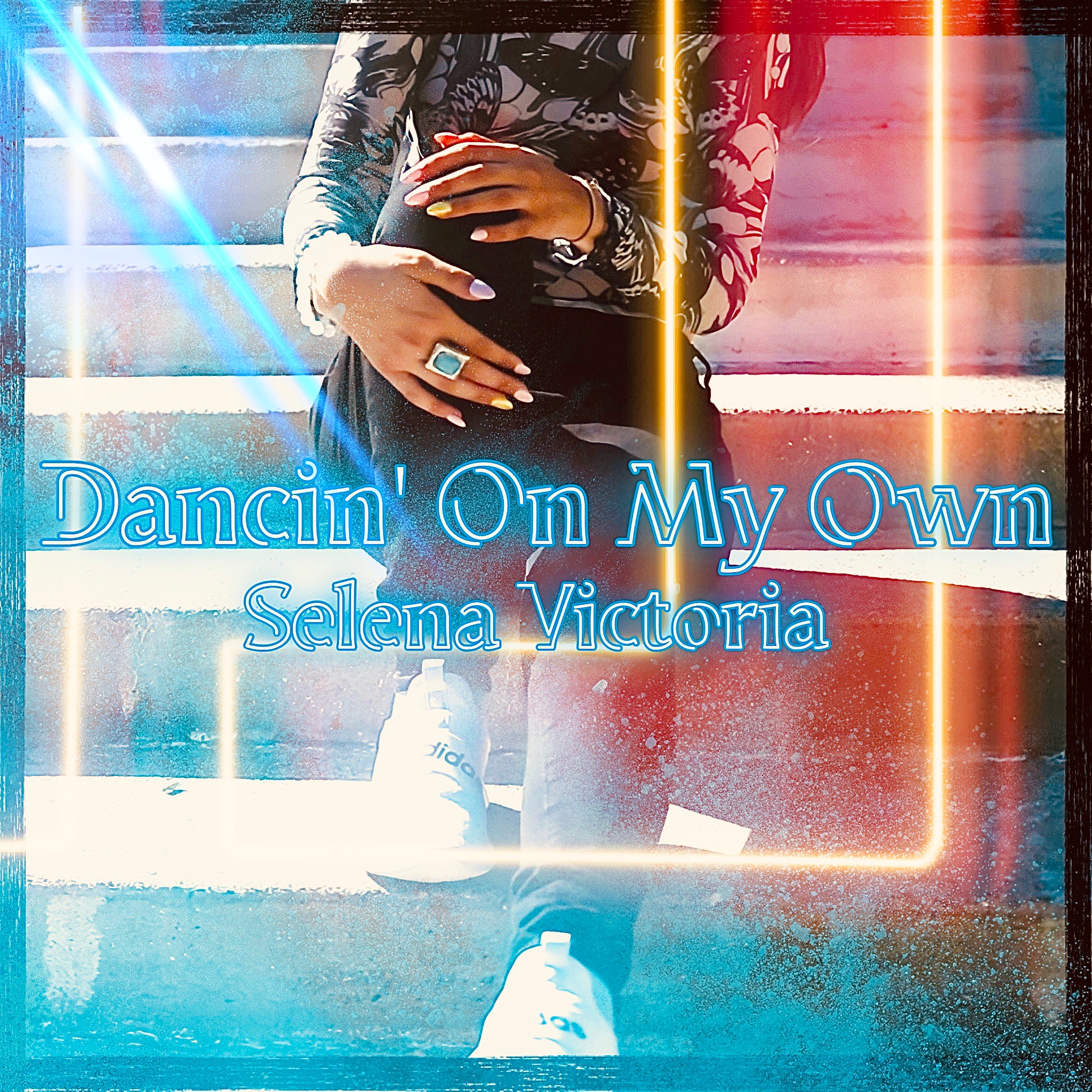 Selena Victoria – Dancin’ On My Own & Golden Kiss (Double Single Review)