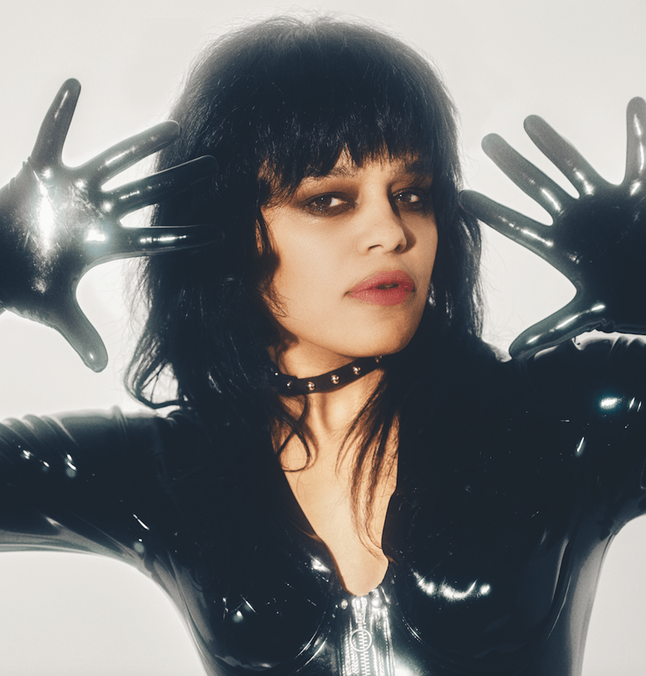 FEFE DOBSON SHARES BRAND NEW MUSIC VIDEO FOR SINGLE “SHUT UP AND KISS ME”