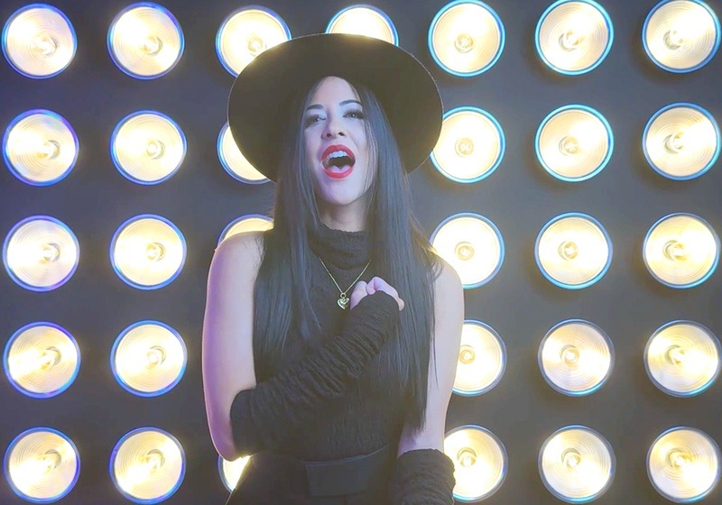 Natalie Exora shares new single, “Nightlight” (Interview)