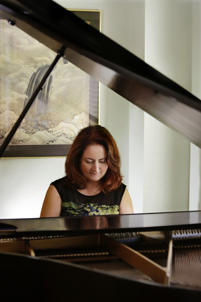 Huguette Lavigne shares “Spinners (La Toupie)” (Interview)