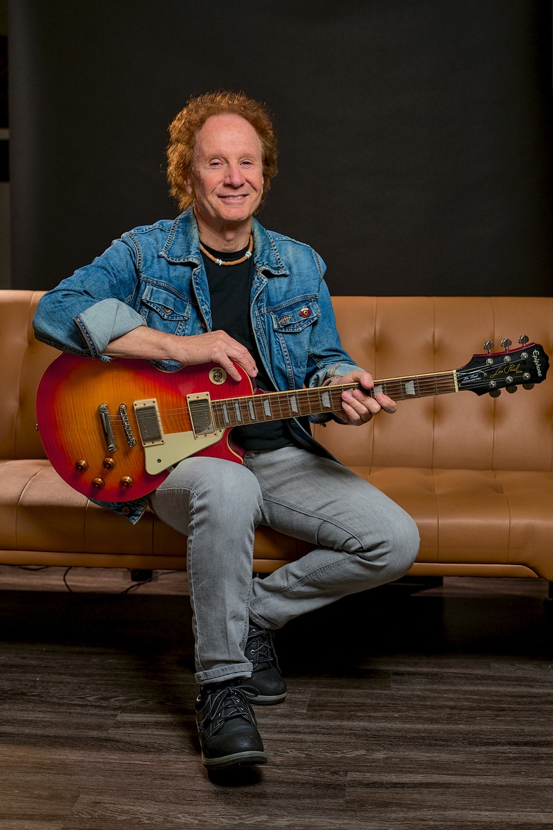 Peter Foldy shares new EP, “Toxic World (Remastered)”