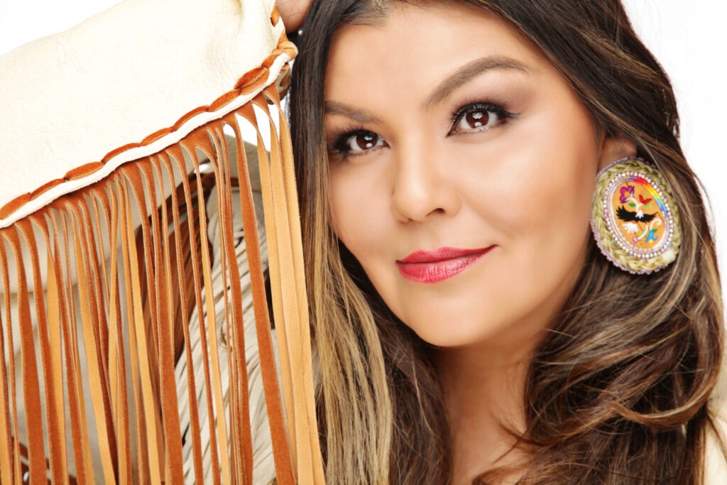 Crystal Shawanda shares new single, “Would You Know Love” (Interview)