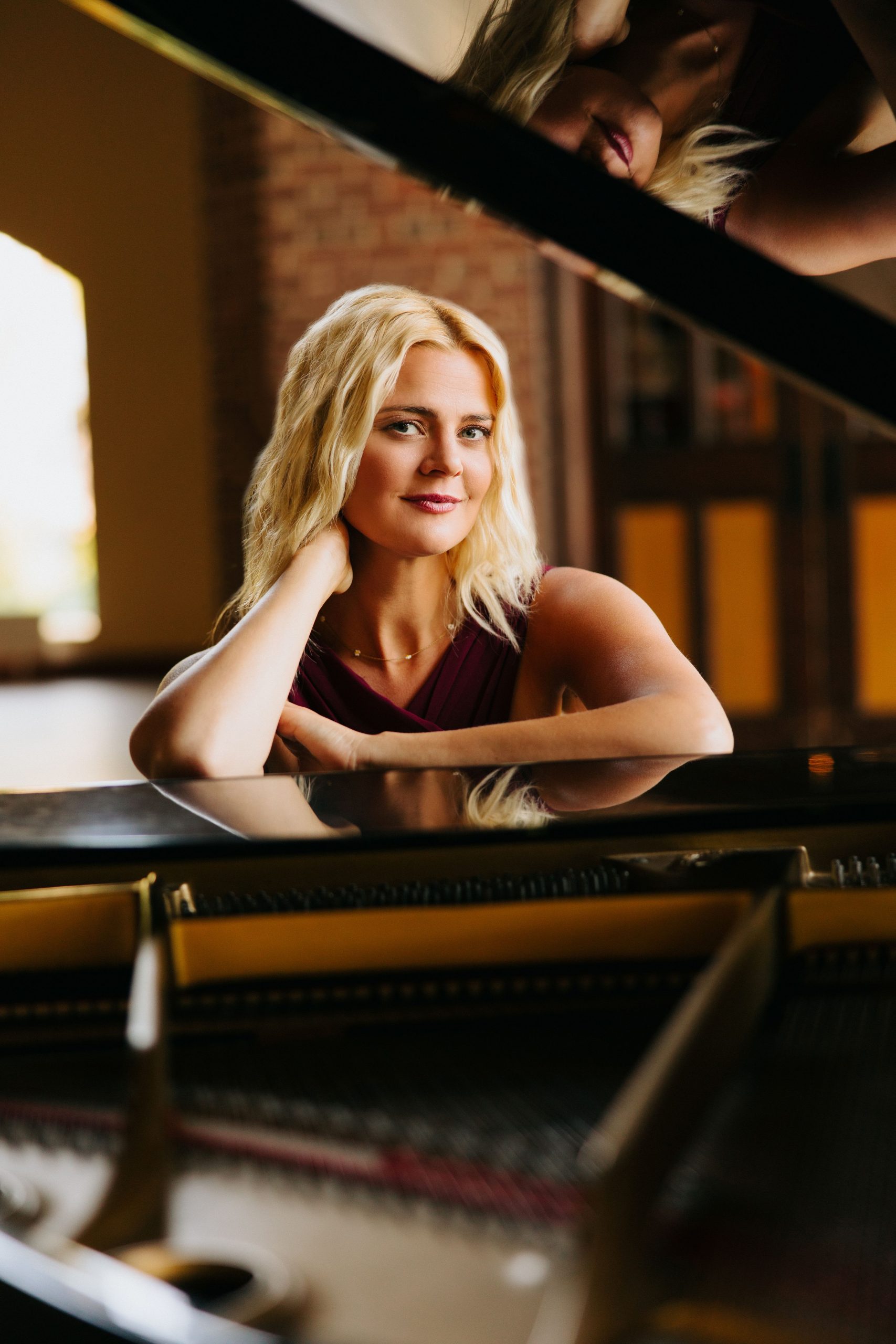 Acclaimed Country Artist ANNIKA To Perform In Calgary This April