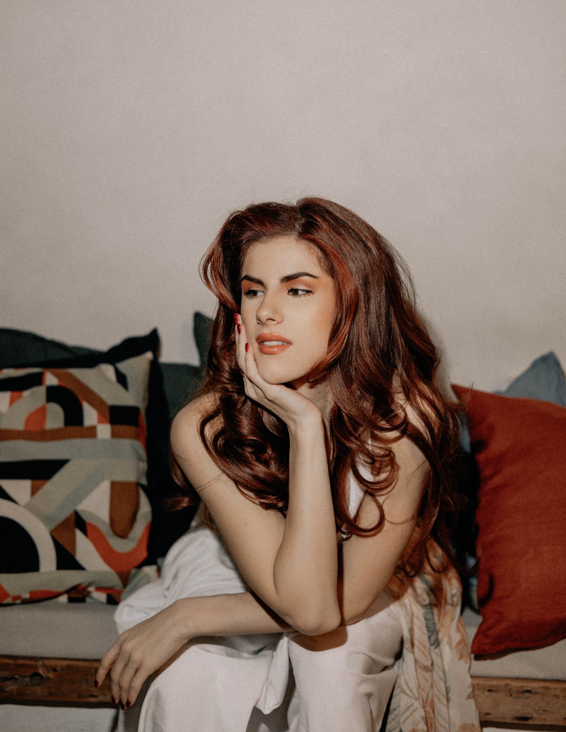 Alyssa Rose Hunt shares new single, “Can’t Get Enough” (Interview)