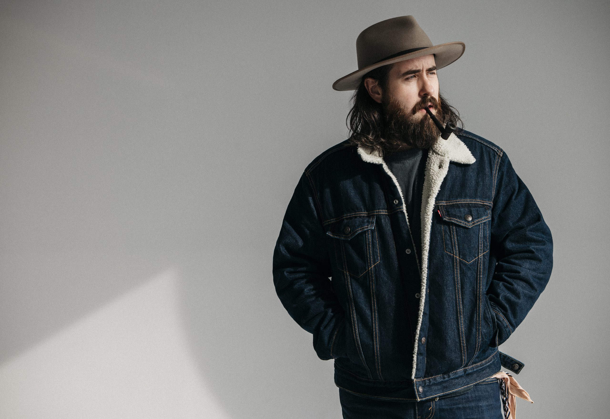 Mike McKenna Jr. shares video for “Grassfire”