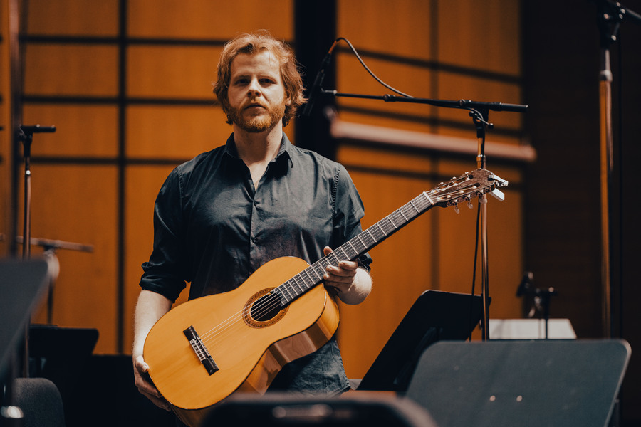 Matt Sellick shares new album, Watching The Sky (Interview)