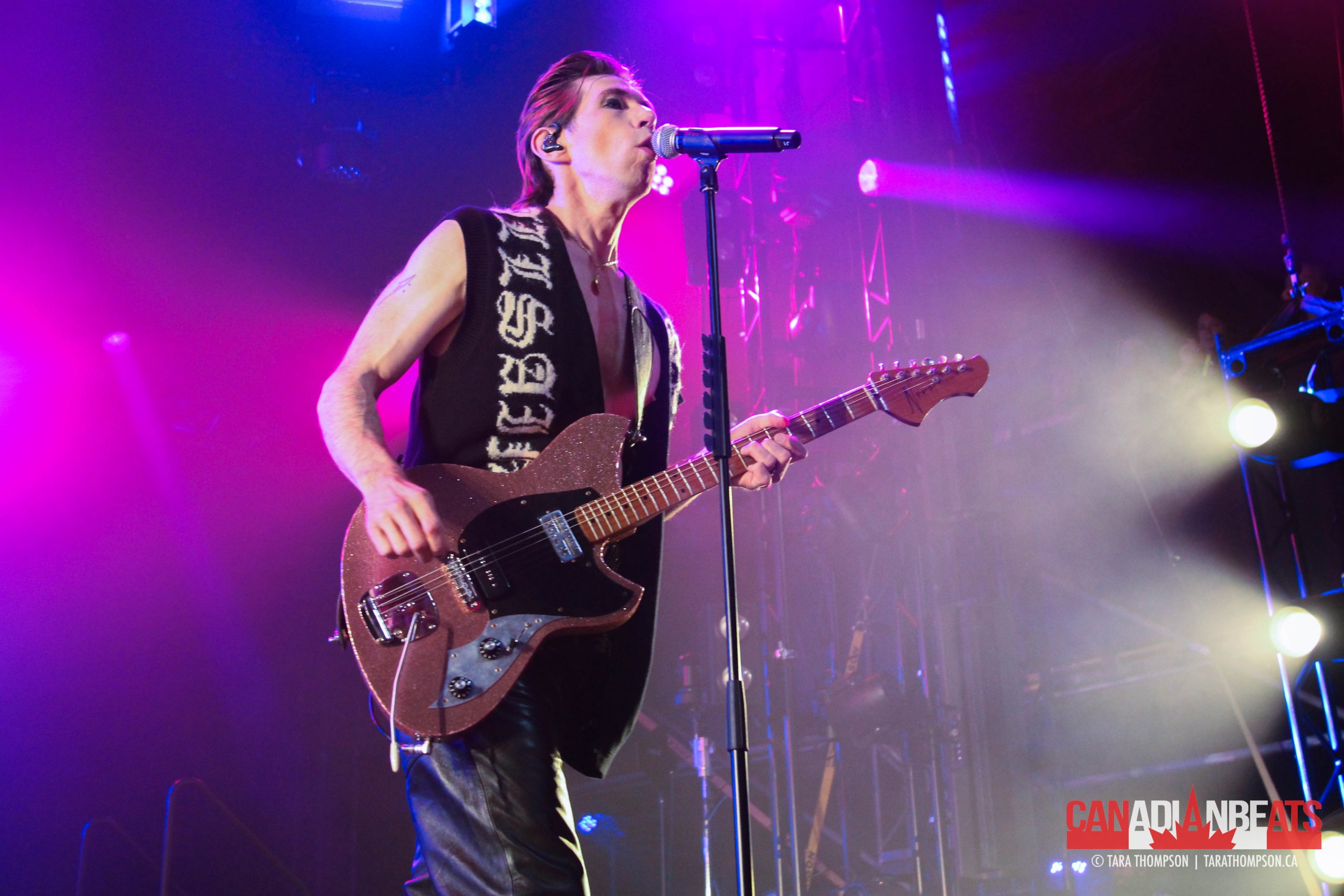 Iceberg Alley Performance Tent – Night 7