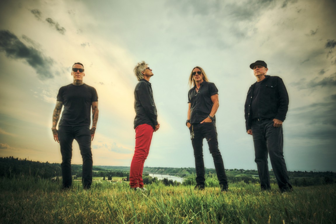 Econoline Crush announces new single, “New Gold Magic”