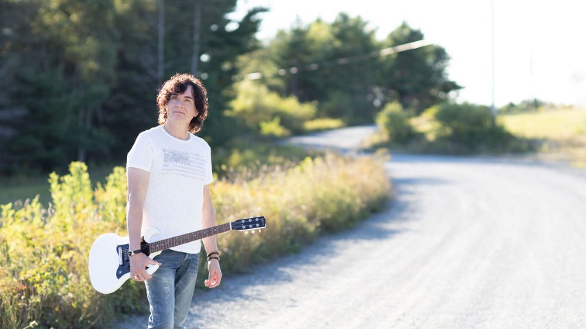 Jon Mullane shares new single, “Remember in November”