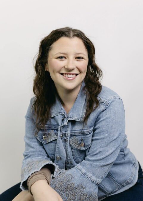 Amber Walls Drops “I Hope God Plays Fetch” – Interview