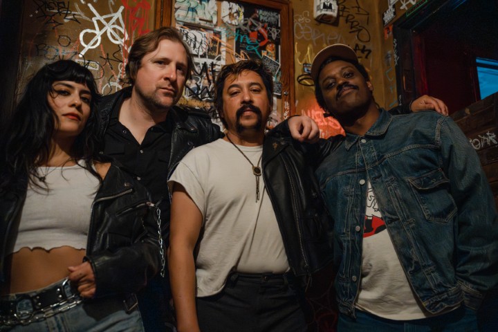 J MAU & THE KISS OFF Share “Poison”