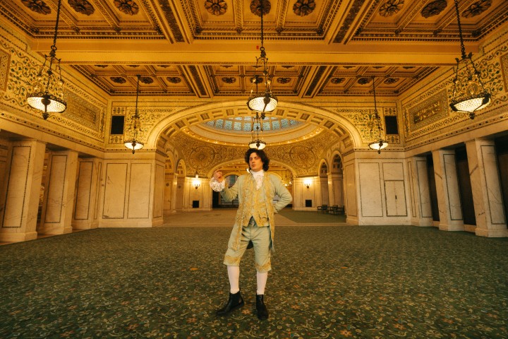 MV Wells shares new album, Le Dauphin