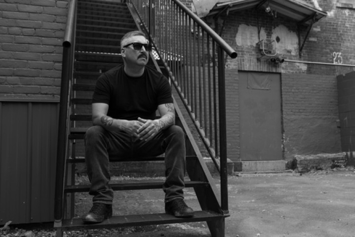 Mike Bern shares new single, “The Belt” – Interview
