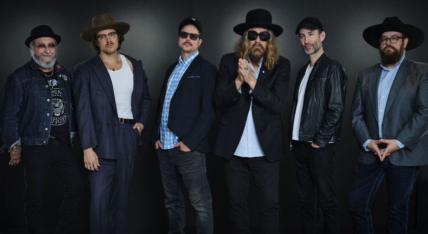Junkhouse shares new single, “Hot Hot Sun”