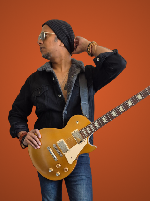 Ash Ravens shares new single, “Last Letter from an Alien” – Interview