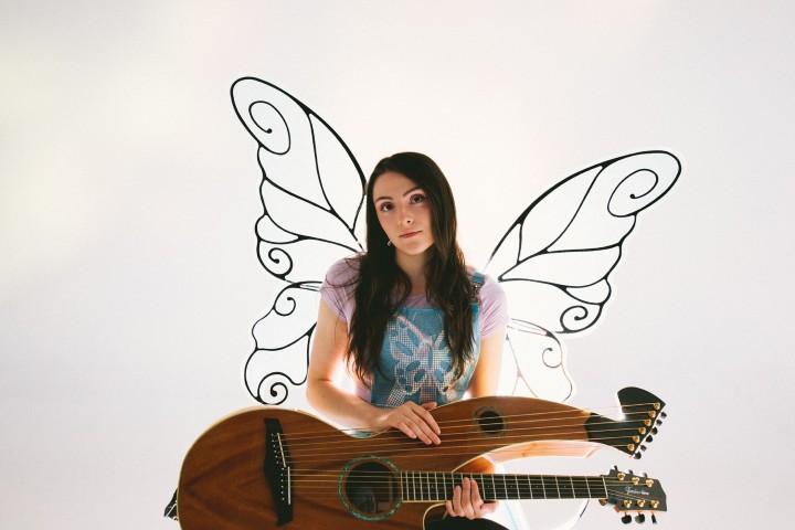 Maiah Wynne releases new album, Into the Waves
